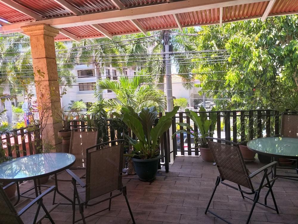 Hotel Arbol De Suenos Сан Салвадор Екстериор снимка